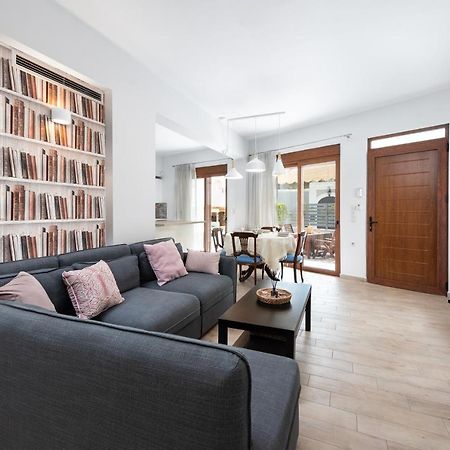 Ritas Modern In-City House Rhodes City ภายนอก รูปภาพ