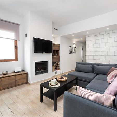 Ritas Modern In-City House Rhodes City ภายนอก รูปภาพ