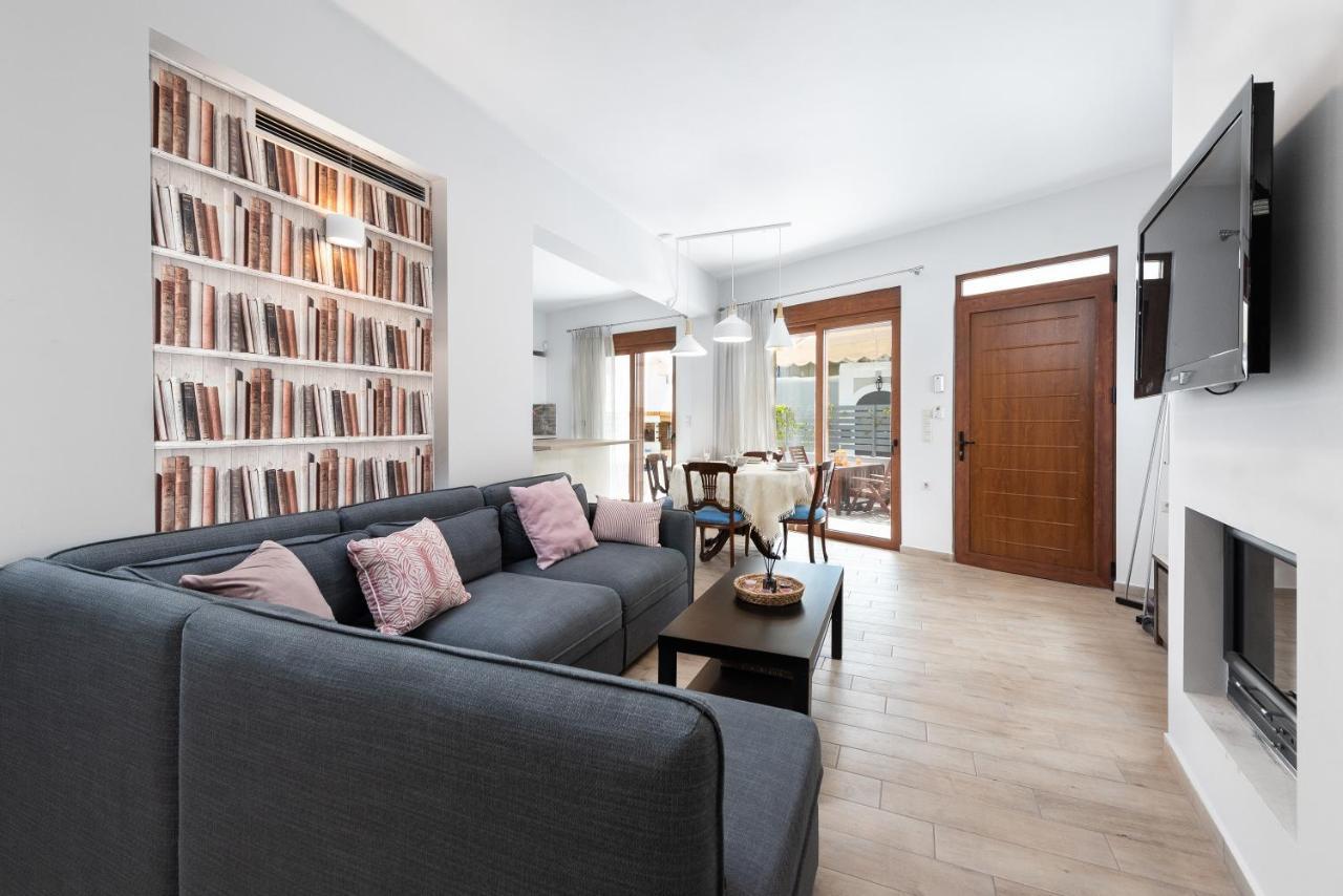 Ritas Modern In-City House Rhodes City ภายนอก รูปภาพ